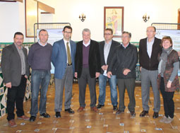 Alguns dels representants polítics i acadèmics que van assistir a la presentació, entre ells Jorge Hermosilla